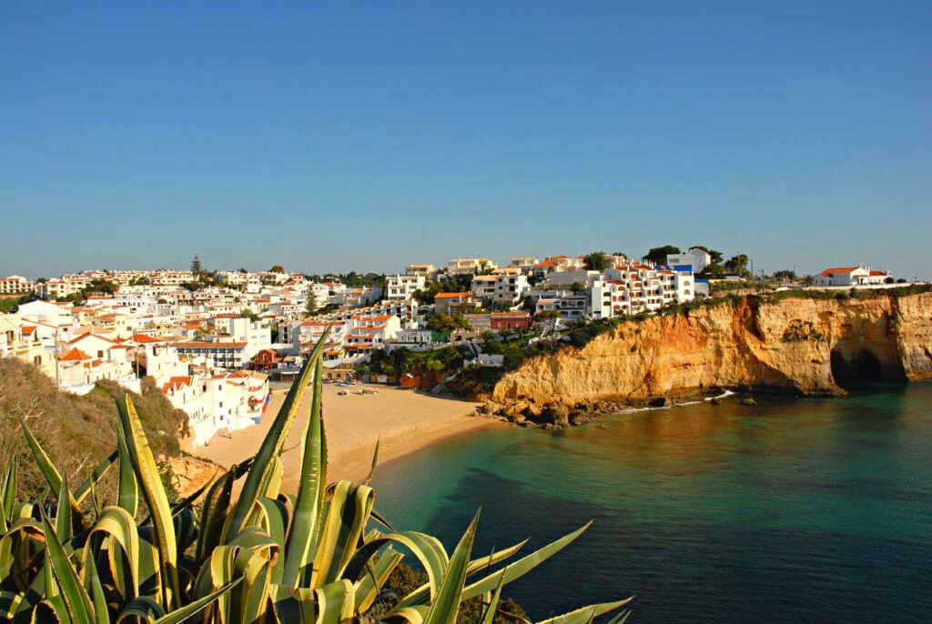 Carvoeiro-Living-in-the-Algarve