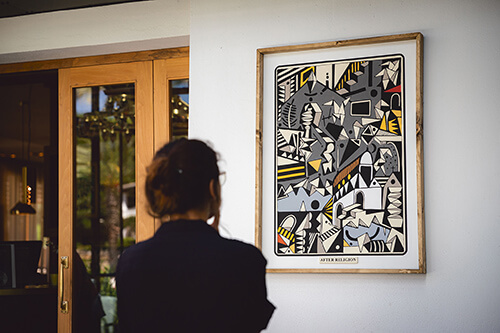 Artist Tom Leamon presents exclusive collection at Vila Vita Parc