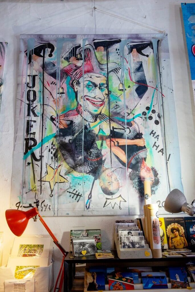 Déjà Vu, art shop in Ferragudo, Algarve, Portugal - 6