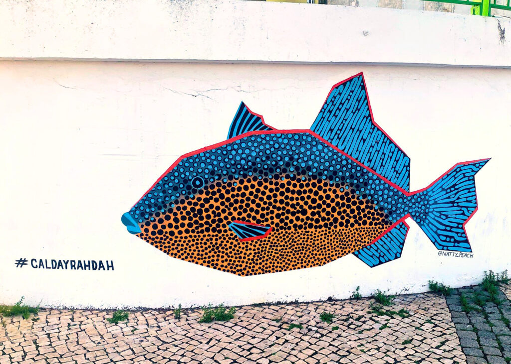 Portimão’s [Cal-Day-Rah-Dah] interactive mural mixes food, art and culture - Peixe Porco