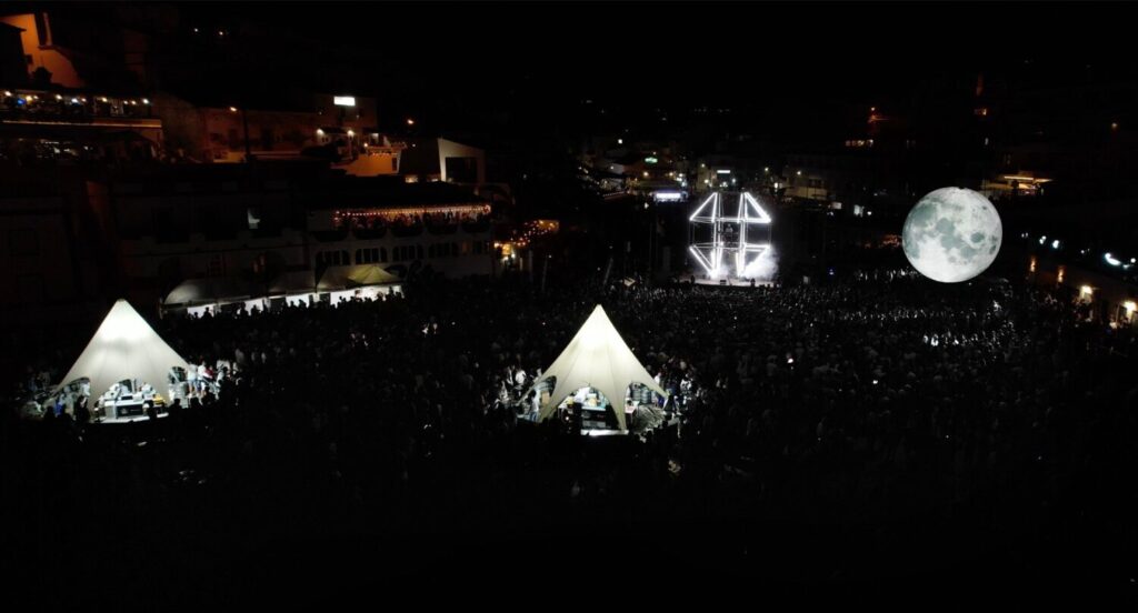 Carvoeiro Black & White Night