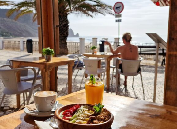 Endless Summer brings together a love for the ocean and healthy food made in-house 