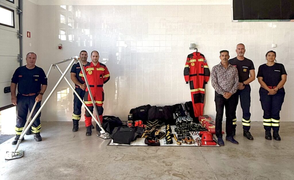Lagos Intermarché donates vital rescue equipment to local firefighters 5