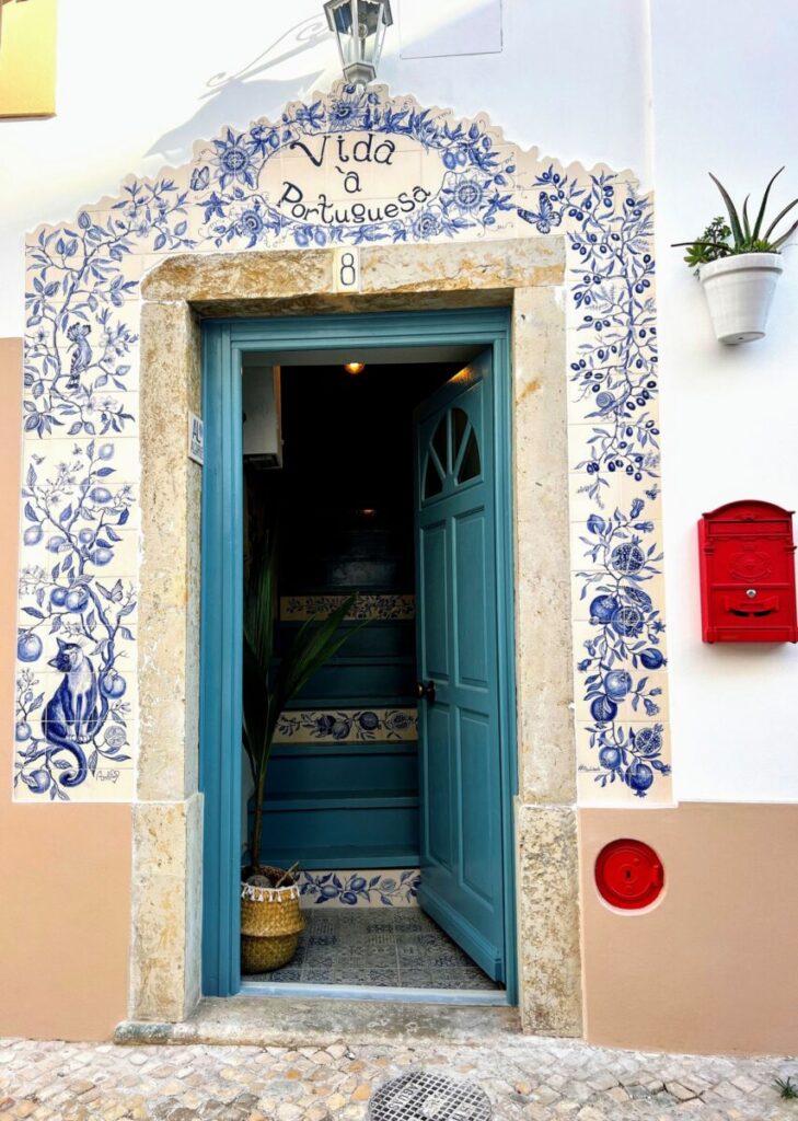 Algarve Artist Inna Iefimenko