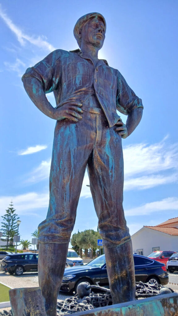Carvoeiro Fishermen sculpture 2025