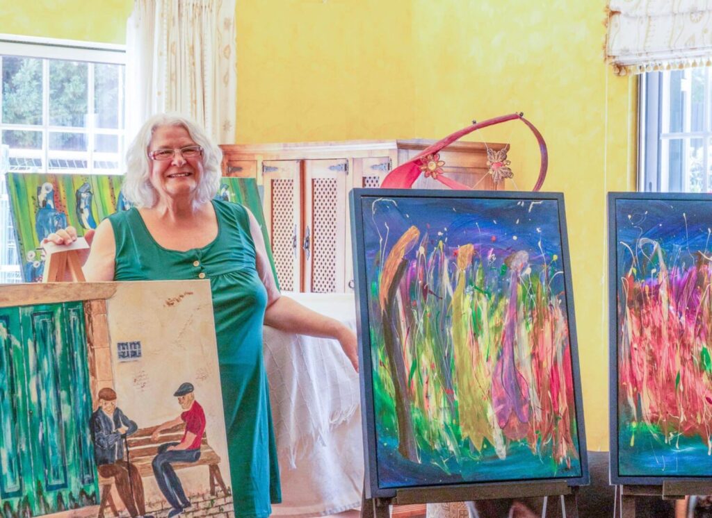 Shelley Foley with her artwork - Photo Eric Roth