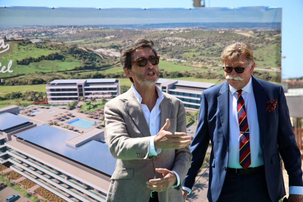 Architect Luís Nóbrega (left) presenting the project, with Phillip Pope, general manager, Boavista Golf & Spa ©Bruno Filipe Pires/Open Media Group