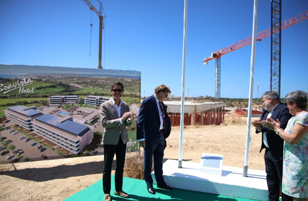 Unveiling the plaque to the new hotel, from left, Luís Nóbrega (architect and project manager), Phillip Pope (general manager, Boavista Golf & Spa), Joaquina Matos (MP) and Hugo Pereira (Lagos mayor) ©Bruno Filipe Pires / Open Media Group