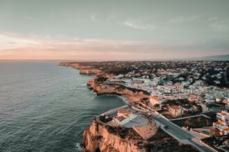 Moonlight walks set to light up Lagoa’s summer evenings - Photo Stephane Hurbe, Pexels