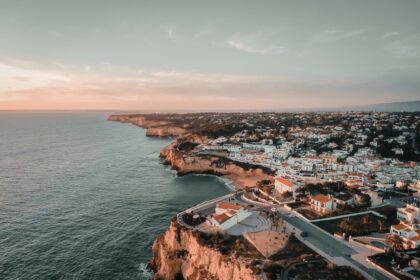 Moonlight walks set to light up Lagoa’s summer evenings - Photo Stephane Hurbe, Pexels