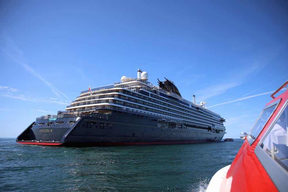 Ultraluxury cruise ship eyes Portimão for future calls